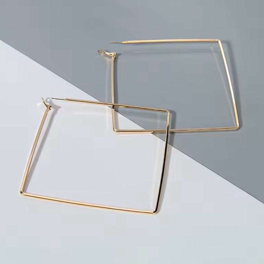 Oversized Geometric Hoop Earrings for Women - Picture 3 of 4